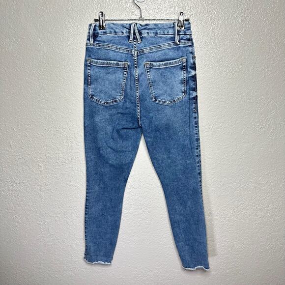 Good American Good Waist Cropped Skinny Jeans Blue633 Blue Wash Women 8/29 - Picture 3 of 10